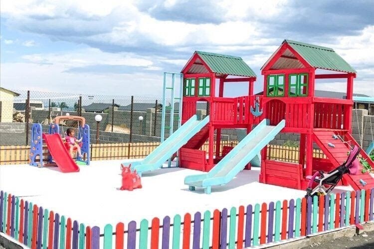 Територія Admiral Resort база отдыха